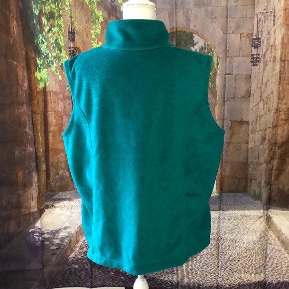Columbia teal fleece vest. - Picture 2 of 3